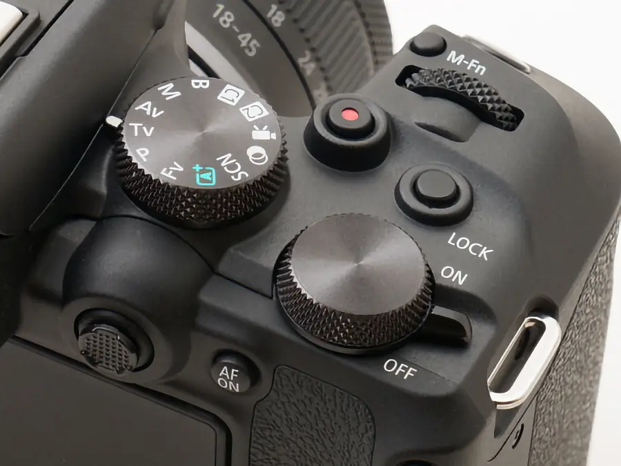 Canon EOS R10 Review: Ideal Mirrorless Camera for Beginners_01