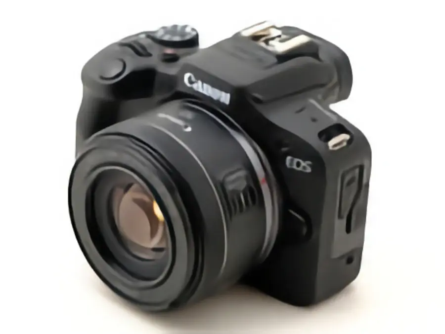 Canon EOS R100 Reseña: Rendimiento Ideal para Principiantes_01