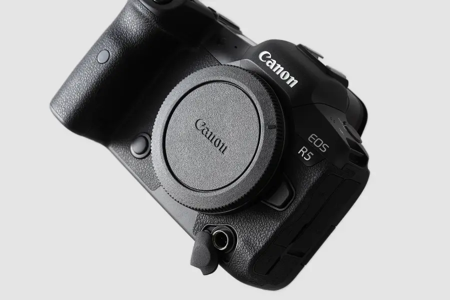 Recensione Canon EOS R5 | Potenza di Punta nel 2024_01