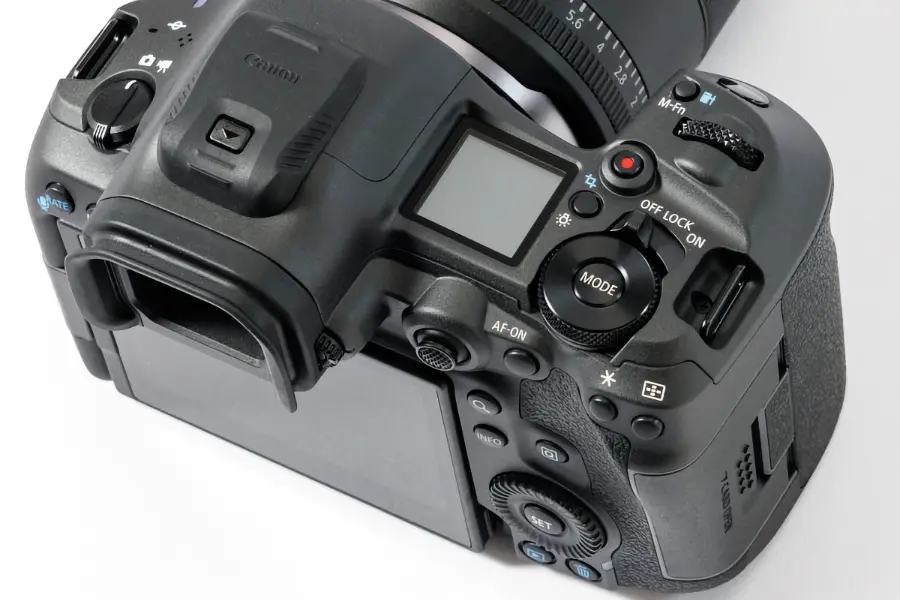 Recensione Canon EOS R5 | Potenza di Punta nel 2024_01