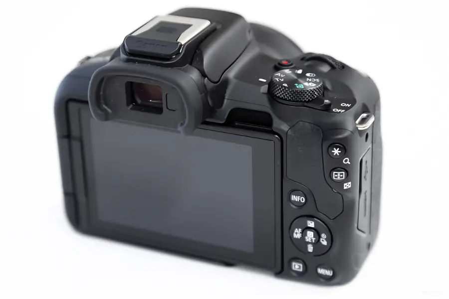 Canon EOS R50 im Test: Beste Einsteiger-Kamera?_01