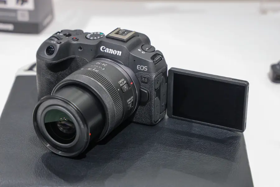 Canon EOS R8 Review: Best Value Full-Frame Mirrorless Camera_01