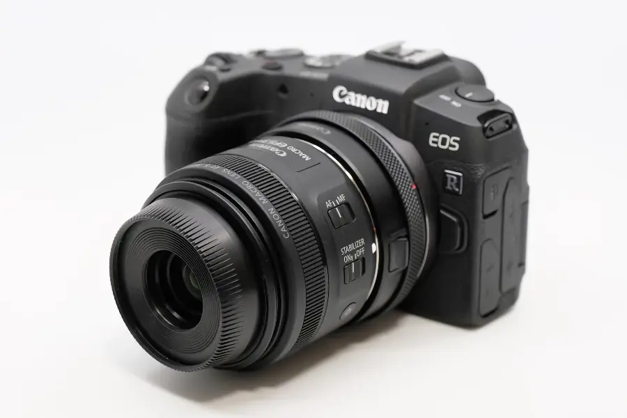 Recensione Canon EOS RP | Vale la Pena nel 2024?_01