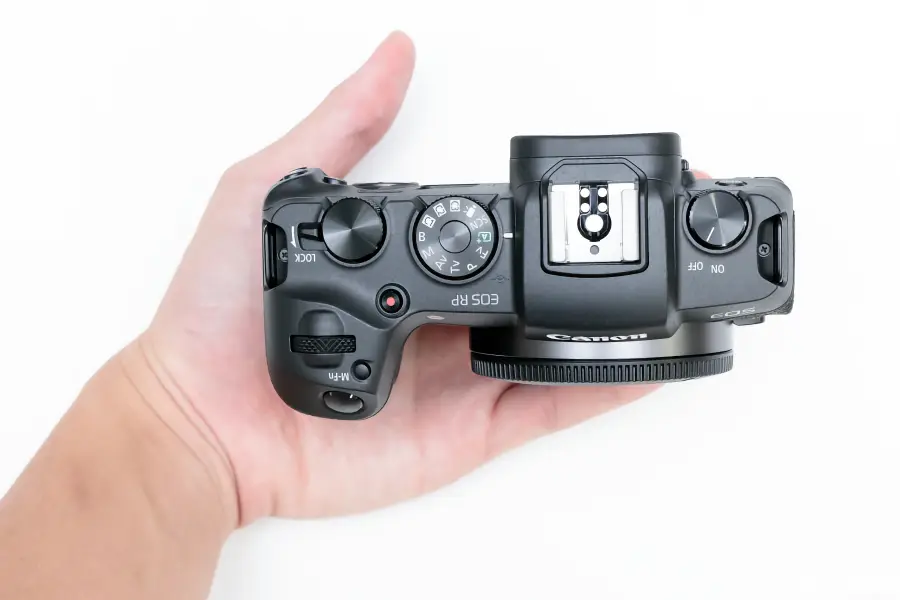 Recensione Canon EOS RP | Vale la Pena nel 2024?_01